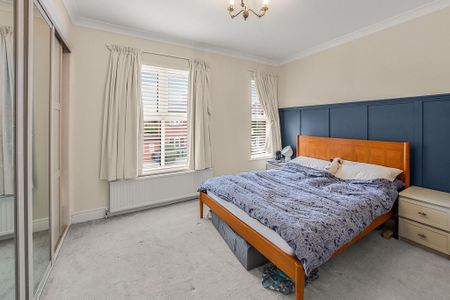 3 bedroom semi-detached house to rent - Photo 4