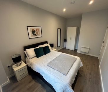 Crosby Road North, Liverpool, L22 - Photo 5