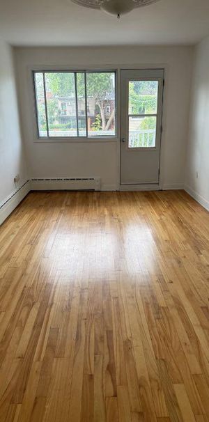 Grand 4 1/2 Marquette près belanger - Photo 1