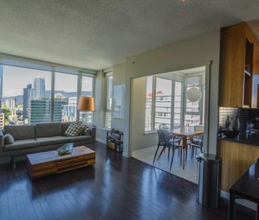 Penthouse in Downtown Vancouver, BC - Photo 5