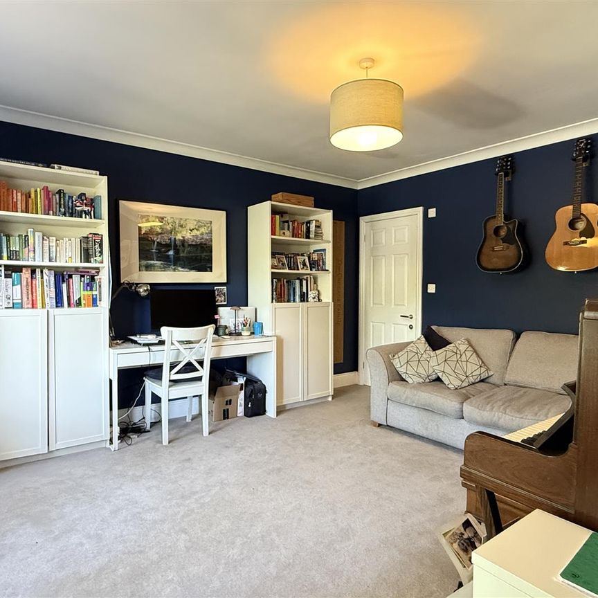 4 Bedroom House - Photo 1