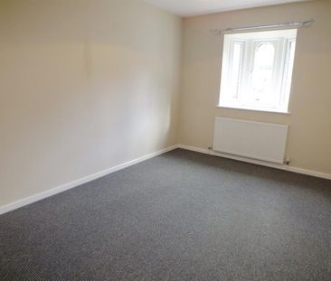 Oakdene Vale, Shadwell, Leeds, LS17 8XT - Photo 2