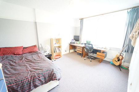 6 bedroom house to rent - Photo 3