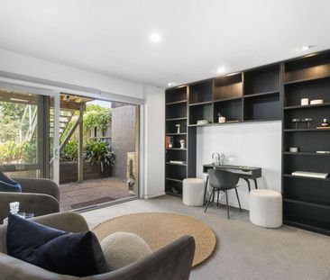 Spacious Townhouse with beach access - Photo 1