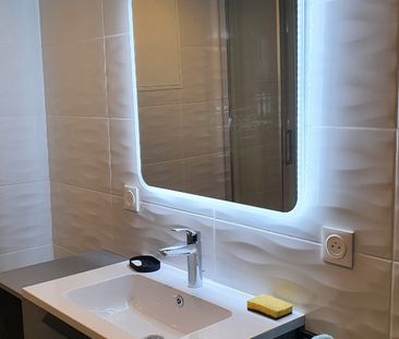 Location Appartement 3 pièces 61m² CALUIRE ET CUIRE 69300 - Photo 4
