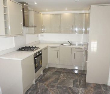 2 bedroom ground floor flat to rent - Photo 4