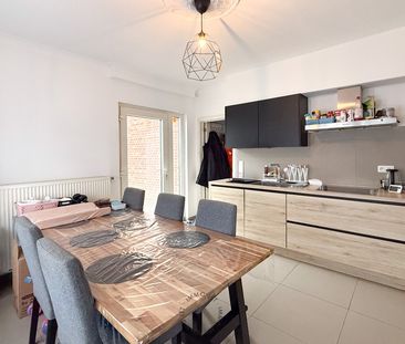 Gezellige gezinswoning met drie slaapkamers in Sint-Niklaas - Photo 3