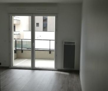 Location Appartement 1 pièce 23m² MONDEVILLE 14120 - Photo 1