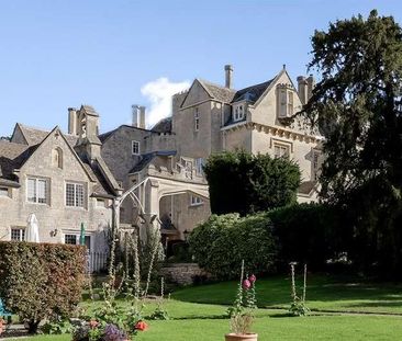 Prestbury Manor, GL52 - Photo 2