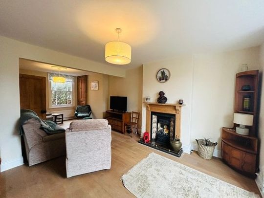 Arthur Road, Stratford-upon-Avon, CV37 - Photo 1