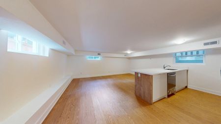 1089 Glencairn Avenue - Lower Unit #1, North York, ON M6B1 - Photo 5