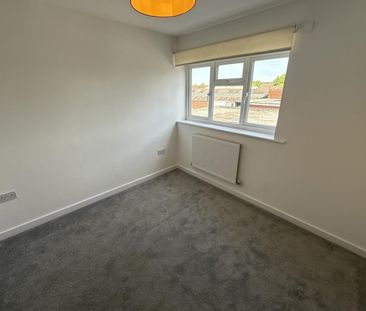 High Street, Quarry Bank, Brierley Hill - Photo 2