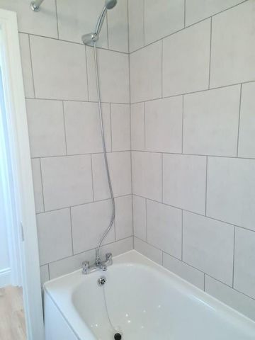 2 Bed Flat, Bensham Manor Road, CR7 - Photo 4
