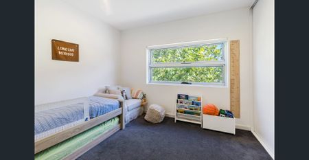 This chic, stylish three-level home you in the heart of the Adelaide CBD. - Photo 4