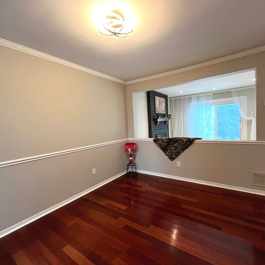 For Lease - 71 Covent Crescent, Aurora, Ontario - Photo 1