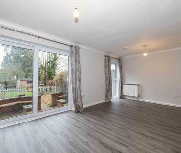 4 bedroom semi-detached house to rent - Photo 1