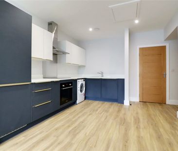 13 High Street, Kirton In Lindsey, DN21 - Photo 1