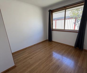 “Centrally Located Family Home” - Photo 4