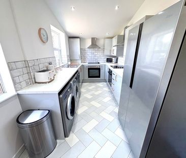 6 Bed End Terrace, Empress Road, L7 - Photo 5