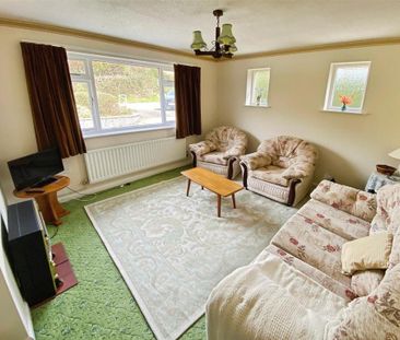 2 bedroom detached bungalow to rent - Photo 1