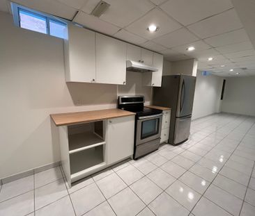 For Lease - 138 Venetian Crescent Unit# Basement, Vaughan, Ontario - Photo 2