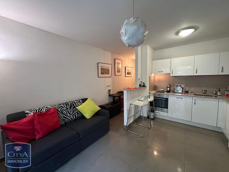 Location Appartement 1 pièce 24m² CANNES 06400 - Photo 3