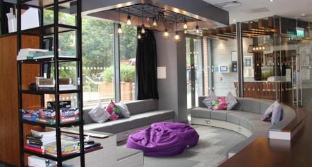 1 bedroom in a flat share to rent - Photo 2