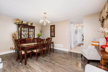 For Lease - 28 Sugarberry Drive, Brampton, Ontario - Photo 5