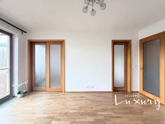 Pronájem bytu 1+kk 38 m - Fotografie 1
