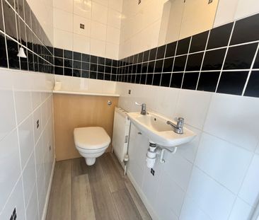 2 bedroom maisonette to rent - Photo 2
