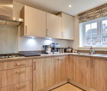 2 bedroom end of terrace house to rent - Photo 6