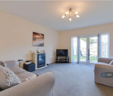 3 bedroom semi-detached house to rent - Photo 1