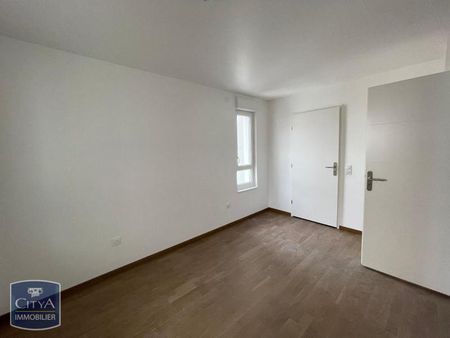 Location Appartement 2 pièces 38m² CLERMONT FERRAND 63000 - Photo 2
