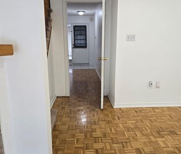 For Lease - 104 Sunfield Road Unit# Main, Toronto, Ontario - Photo 4