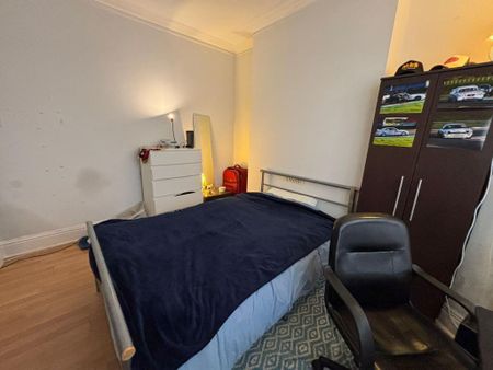 4 bedroom house to rent - Photo 3