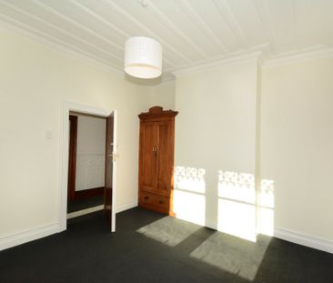 Charming Saint Kilda Rental Awaits You! - Photo 4