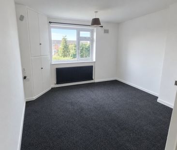 2 Bed Terraced House, Goring Road, CV2 - Photo 2