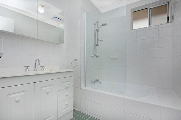 Charming Guildford Home - Photo 1