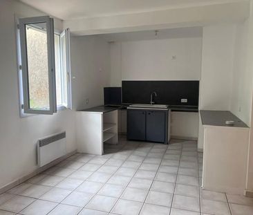 Location Appartement 3 pièces 66m² BRIGNOLES 83170 - Photo 2