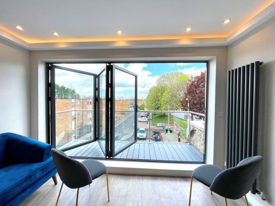 3 Bed Flat, Lavender Hill, SW11 - Photo 1