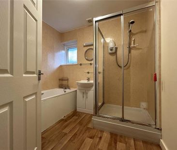 4 bedroom detached house to rent - Photo 1