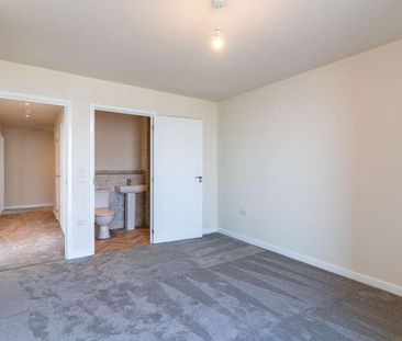 Estella Heights, Henley Approach, Northfleet, Gravesend, Kent, DA11 - Photo 3