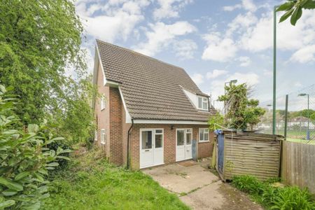 Gunnersbury Drive, W5, London - Photo 5