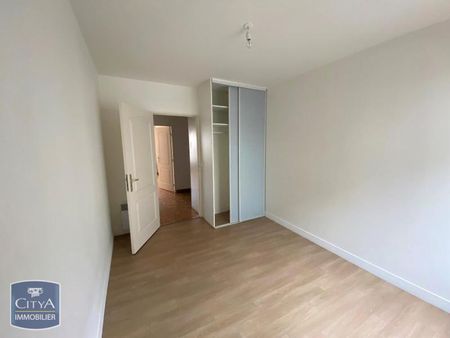 Location Appartement 3 pièces 58m² ST CYR L ECOLE 78210 - Photo 3