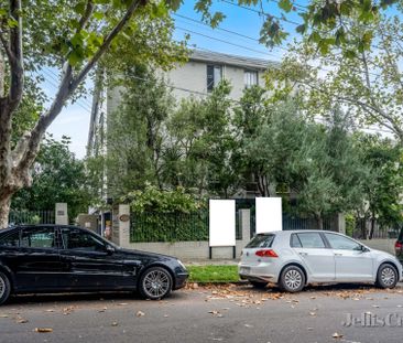 17/38 Charnwood Road, St Kilda - Photo 3