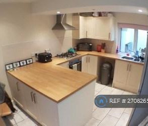 1 bedroom in a house share to rent - Photo 6