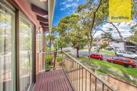 2 Bedroom Townhouse Situated in a Quiet Location - Photo 5