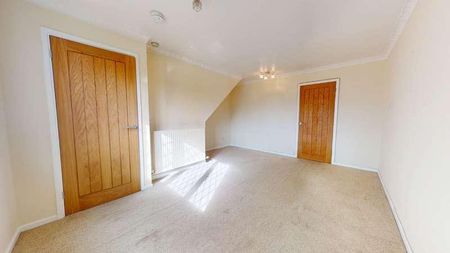 Oakridge, Thornhill, Cardiff, CF14 - Photo 4