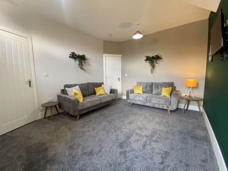 Beechwood Crescent (room 2), Burley, Leeds - Photo 4