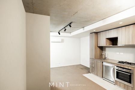 Modern City Living in a Prime Location - Photo 4